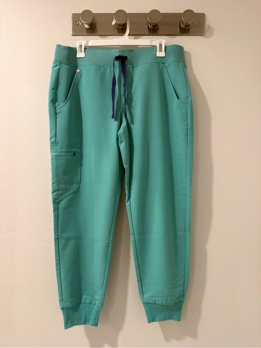 FIGS Zamora 2.0 Jogger Scrub Pants Surgical Green M Petite NWT